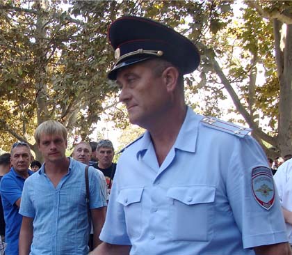 Подполковник полиции Хотунцев Сергей Николаевич, командир Патрульно-постовой службы, спровоцировавший нарушение общественного порядка